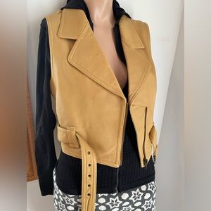 Vintage Italian leather vest in camel tan